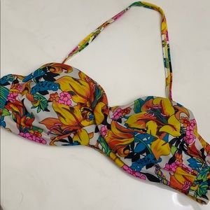 Victoria’s Secret Floral Bikini Top